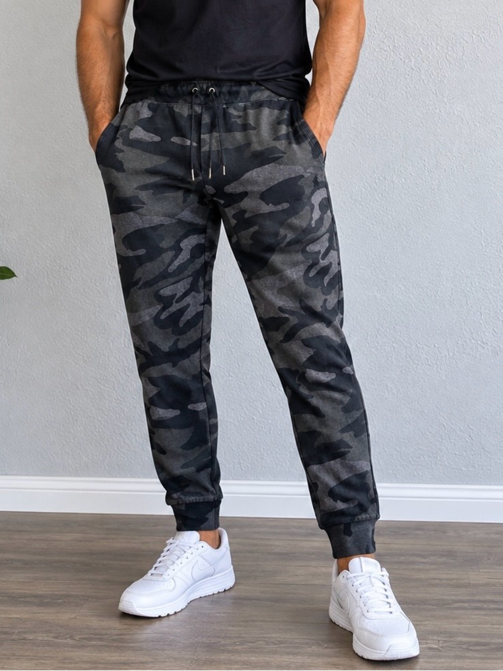 Polo Ralph Lauren Camo Double-Knit Jogger Pants Men's M Black
Camo